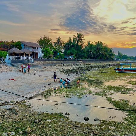 Coastal Inn Batununggul ภายนอก รูปภาพ